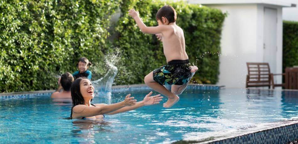 Dolphin medencetisztító robotok és kiegészítők