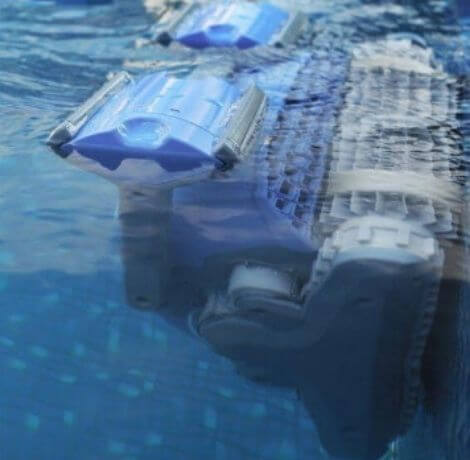 Dolphin medencetisztító robotok és kiegészítők