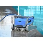 Maytronics Dolphin Supreme M550 medencetisztító robot